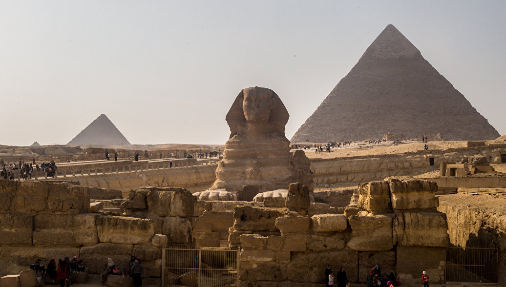 В Египте ученые нашли древний храм с фрагментами памятников