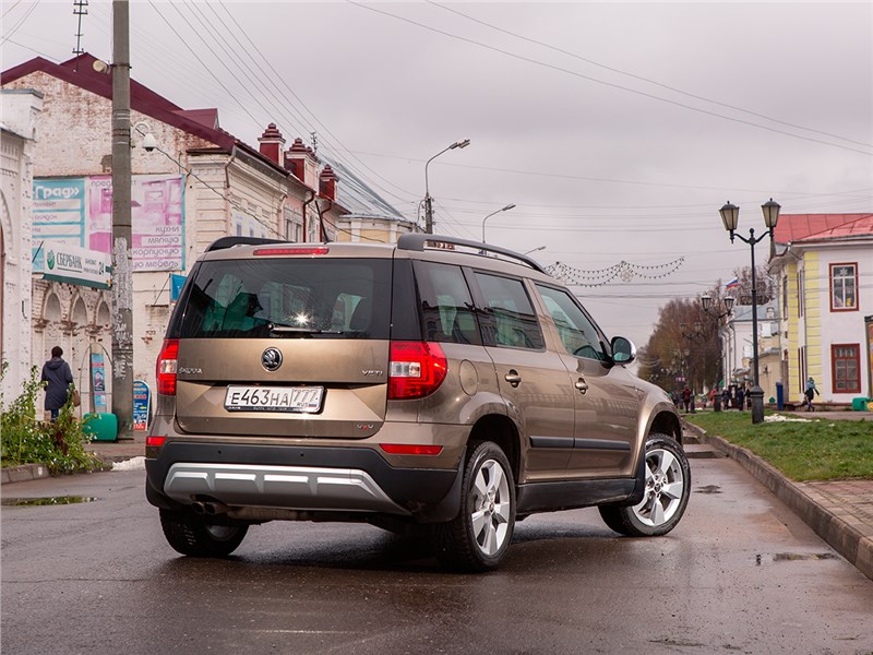 Оригинальные фонари для Skoda Yeti 1