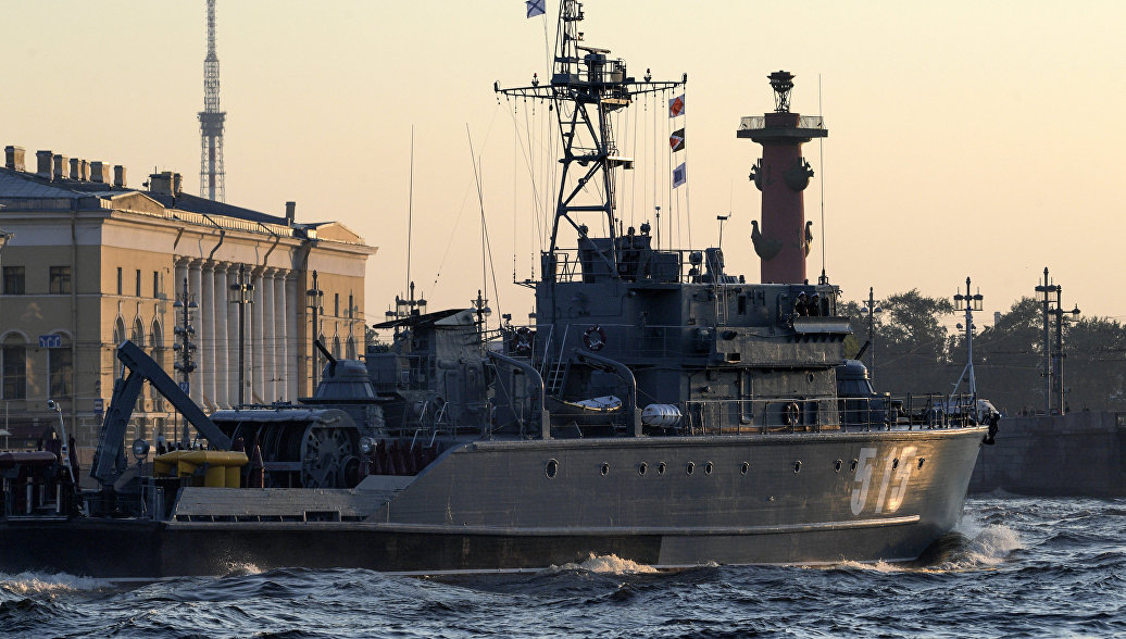 Путин подписал указ о проведении Главного военно-морского парада