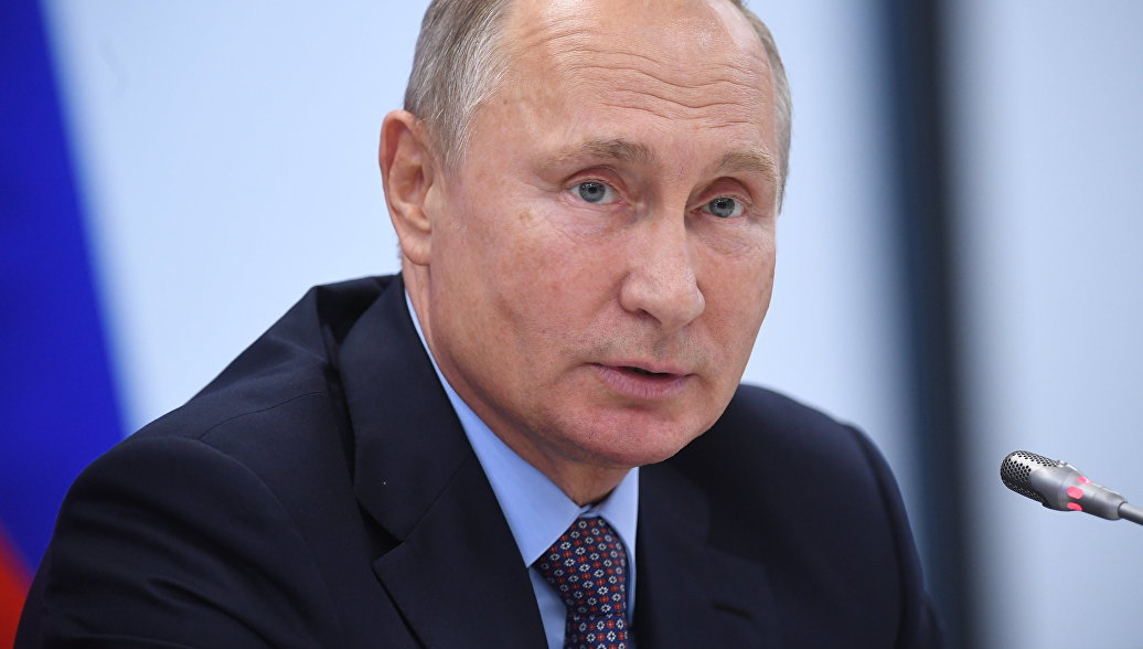 Путин подписал закон о налоговых льготах меценатам